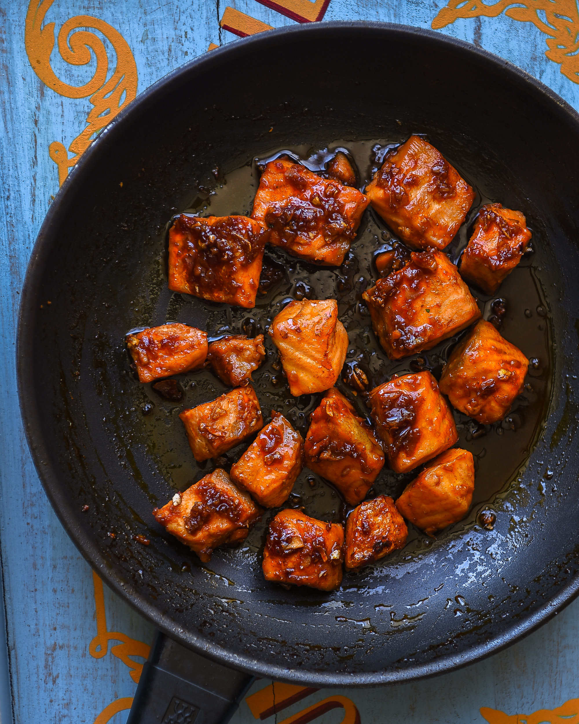 Ginger Garlic Salmon Bowl + Pineapple Slaw Nourish Deliciously